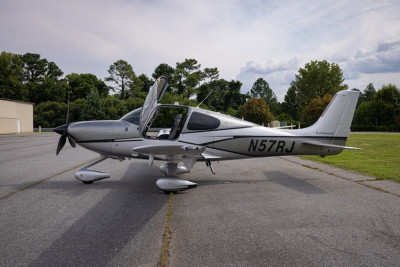 2016 Cirrus SR22 GTS: 