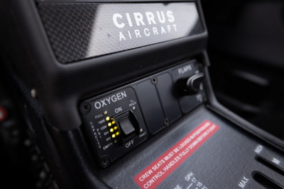 2016 Cirrus SR22 GTS: 