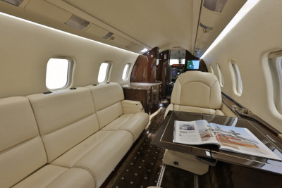 2009 Bombardier Learjet 60XR: 