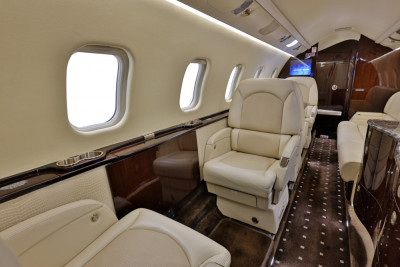 2009 Bombardier Learjet 60XR: 