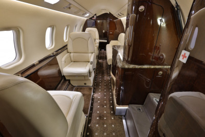 2009 Bombardier Learjet 60XR: 