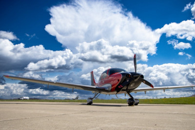 2020 Cirrus SR22 G6: 