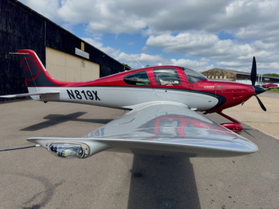 2012 Cirrus SR22T G3 GTS: 