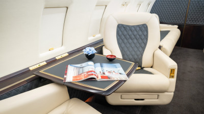 1999 Bombardier Challenger 604: VIP Seat