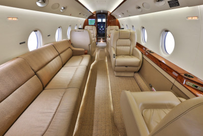 2010 Gulfstream G200: 