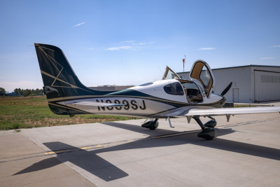 2022 Cirrus SR22T G6 GTS: 