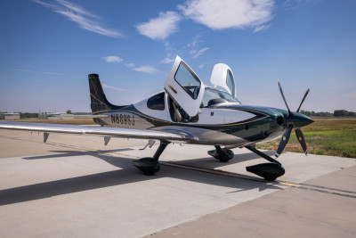 2022 Cirrus SR22T G6 GTS: 