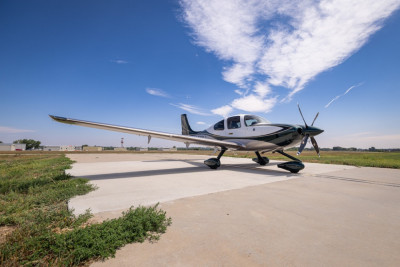 2022 Cirrus SR22T G6 GTS: 