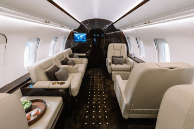 2010 Bombardier Challenger 605: 