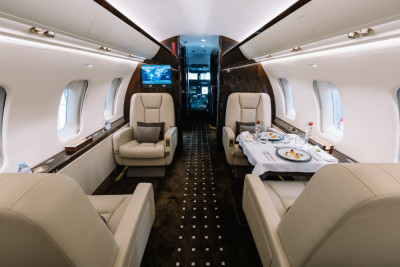 2010 Bombardier Challenger 605: 