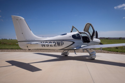 2021 Cirrus SR22T G6 GTS: 