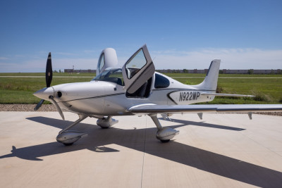 2021 Cirrus SR22T G6 GTS: 