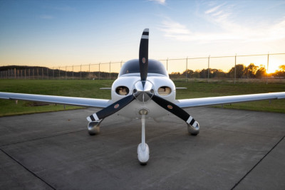 2010 Cirrus SR20 G3 GTS: 