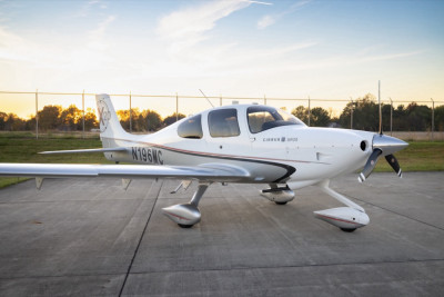 2010 Cirrus SR20 G3 GTS: 