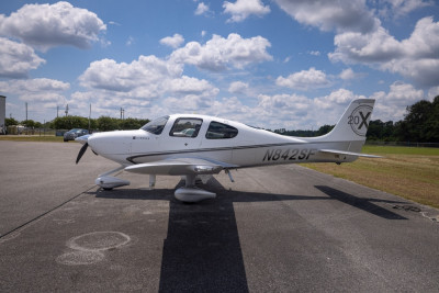 2010 Cirrus SR20 G3 GTS: 