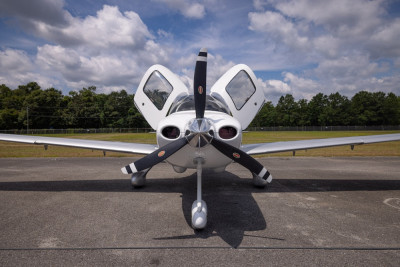 2010 Cirrus SR20 G3 GTS: 