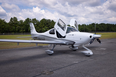 2010 Cirrus SR20 G3 GTS: 