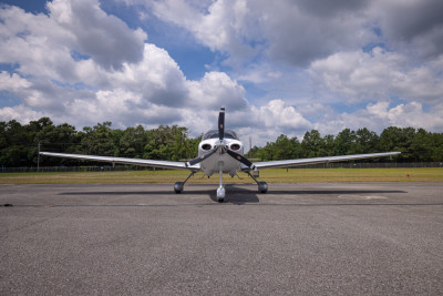 2010 Cirrus SR20 G3 GTS: 