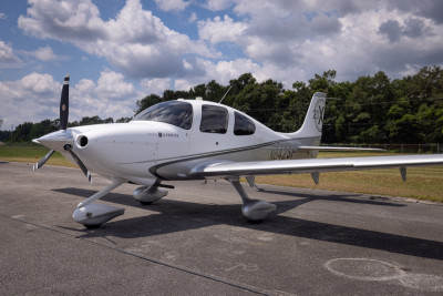 2010 Cirrus SR20 G3 GTS: 