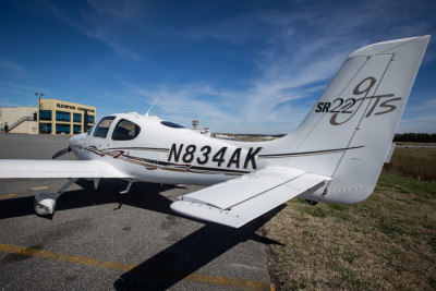 2005 Cirrus SR22 G2 GTS: 