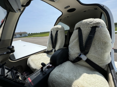 2006 Cirrus SR20 G2: 