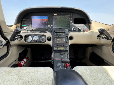 2006 Cirrus SR20 G2: 