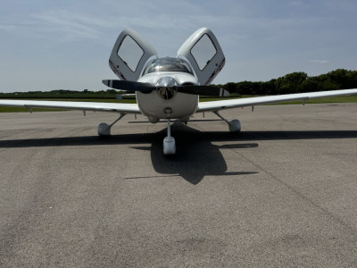 2006 Cirrus SR20 G2: 