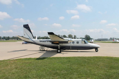 1981 Twin Commander 1000: 