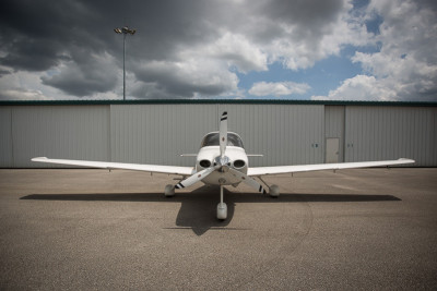 2006 Cirrus SR22 G2: 