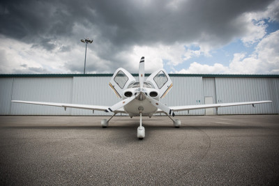 2006 Cirrus SR22 G2: 