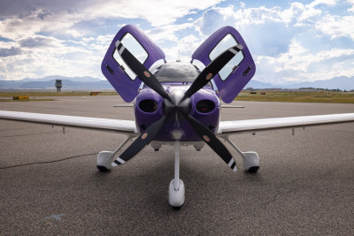 2023 Cirrus SR22T G6 GTS: 