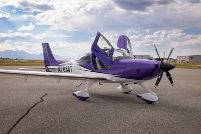 2023 Cirrus SR22T G6 GTS: 