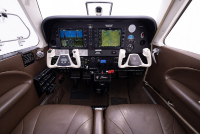 2011 Beechcraft Baron G58: 