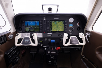 2011 Beechcraft Baron G58: 