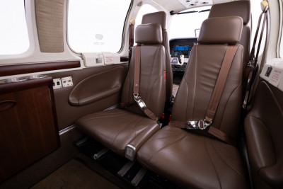 2011 Beechcraft Baron G58: 