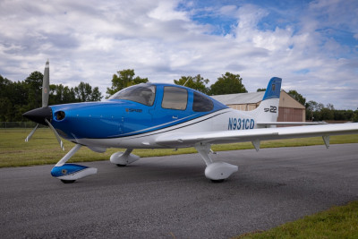 2002 Cirrus SR22: 