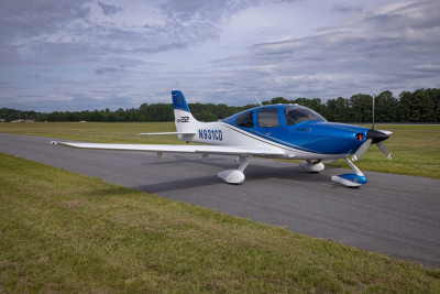 2002 Cirrus SR22: 