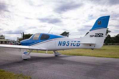 2002 Cirrus SR22: 