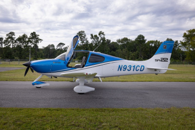 2002 Cirrus SR22: 