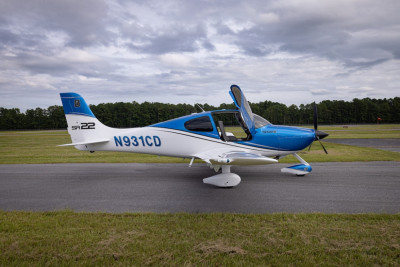 2002 Cirrus SR22: 