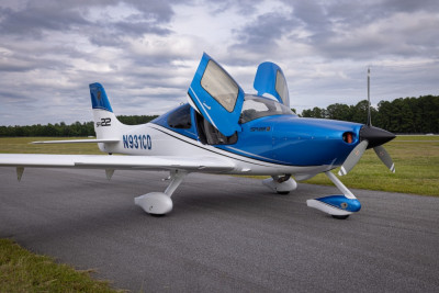 2002 Cirrus SR22: 