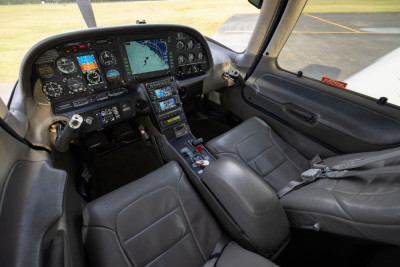 2002 Cirrus SR22: 