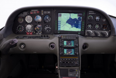 2000 Cirrus SR20: 