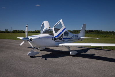 2000 Cirrus SR20: 