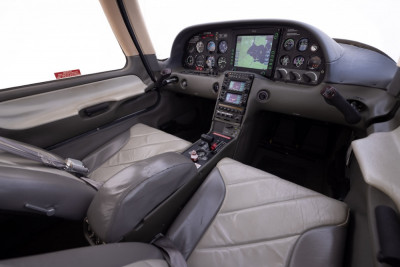 2000 Cirrus SR20: 