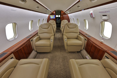 2012 Bombardier Challenger 300: 