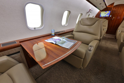 2012 Bombardier Challenger 300: 