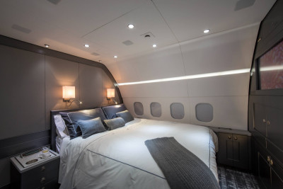 2000 Boeing BBJ: Bedroom