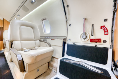 2001 Bombardier Learjet 60: 