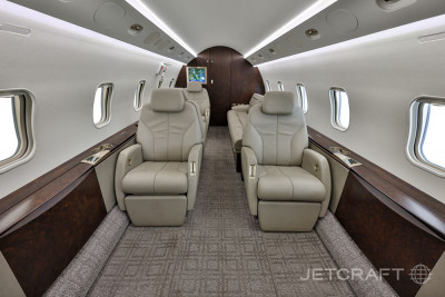 2005 Bombardier Challenger 300: 